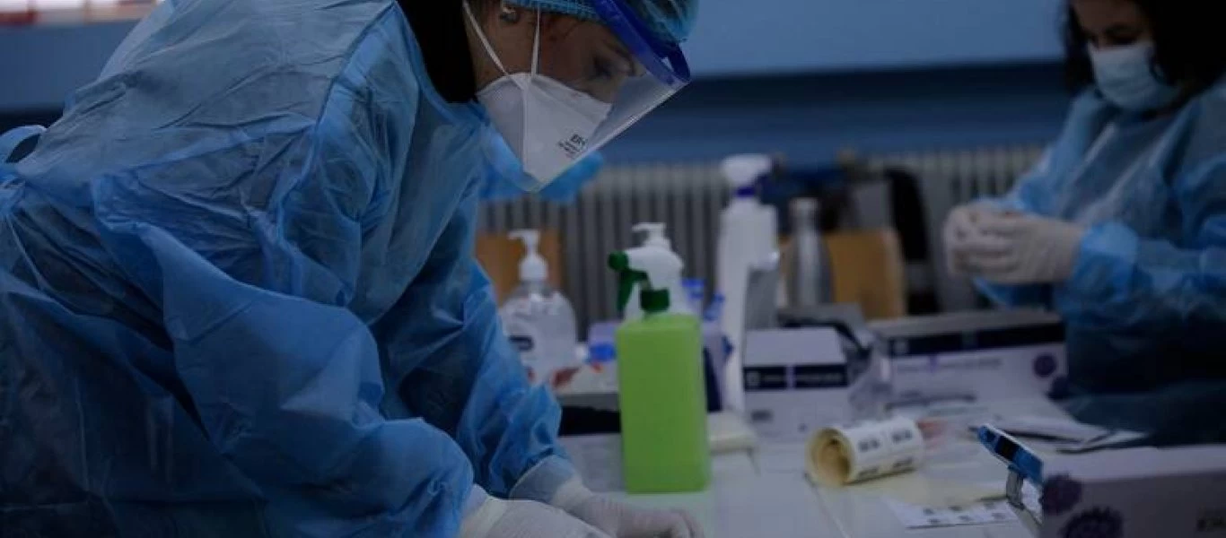 Με τα self-tests η κυβέρνηση θέλει να αλλάξει τον δείκτη θετικότητας που παραμένει υψηλός